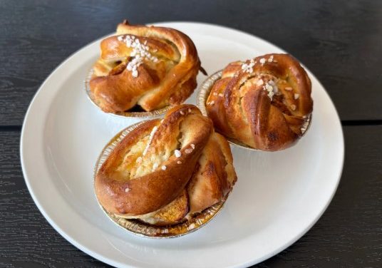 Nordic Baking – Almond Apple Buns