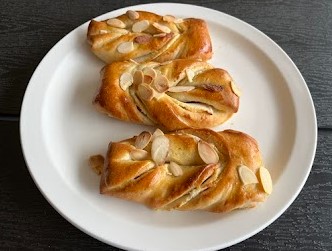 Nordic Baking – Almond Buns