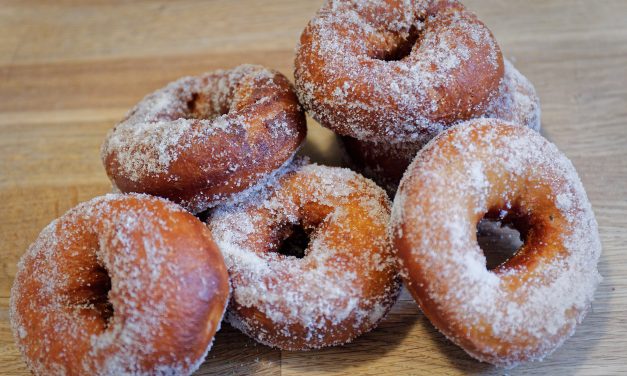 SOLD OUT – Nordic Baking – Munkit (Finnish Doughnuts)